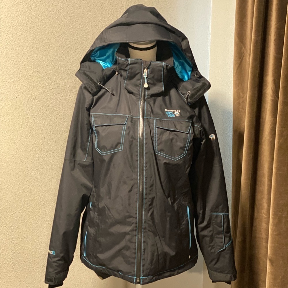 Women’s mountain hardware ski jacket